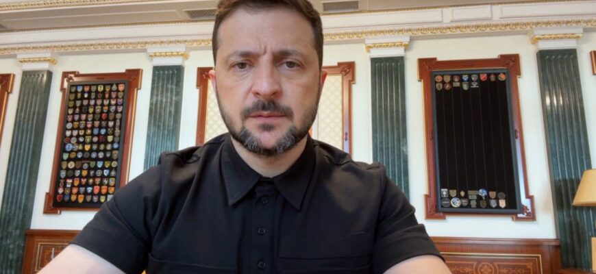 Зеленський назвав Путіна “аятоллою” і передрік йому долю іранського режиму