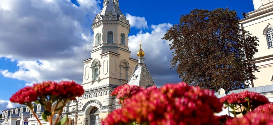 12 липня: церковне свято сьогодні, чого жінкам не можна робити цього дня