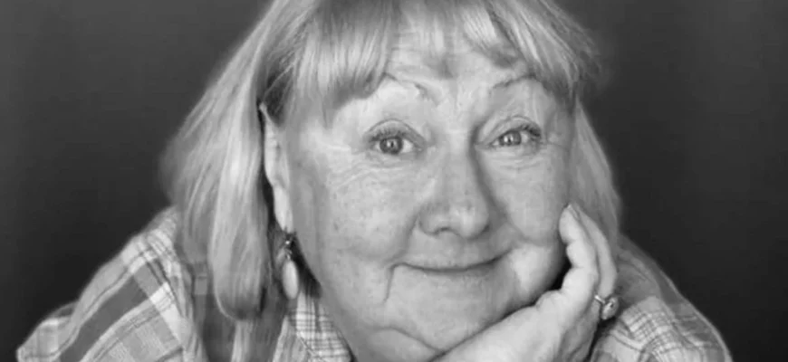 Зірка серіалу “Коли ми вдома” пішла з життя