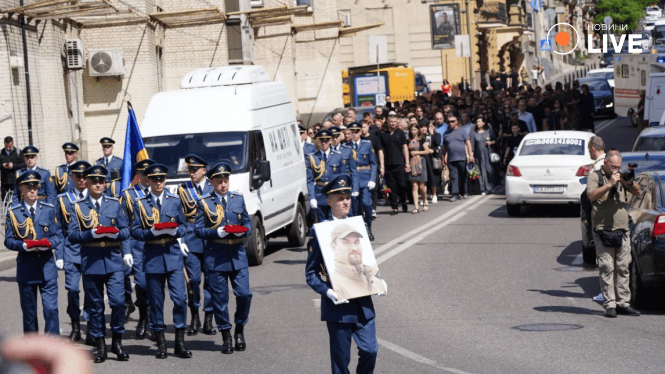 Устименко пілот ф16 похорони