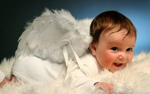 26 листопада – День ангела Юрія: вітання та листівки (ФОТО)