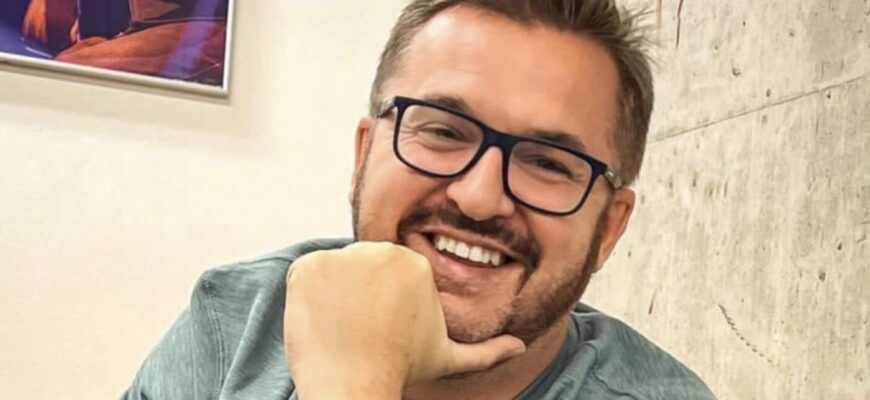 Двоє – рідних, одна – названа: як виглядають усі діти Олександра Пономарьова, які народили йому різні жінки