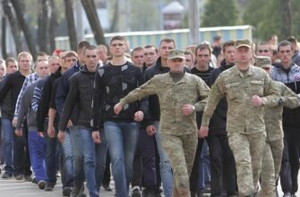 Повернення додому у 20 років: чи чекає на кордоні мобілізація