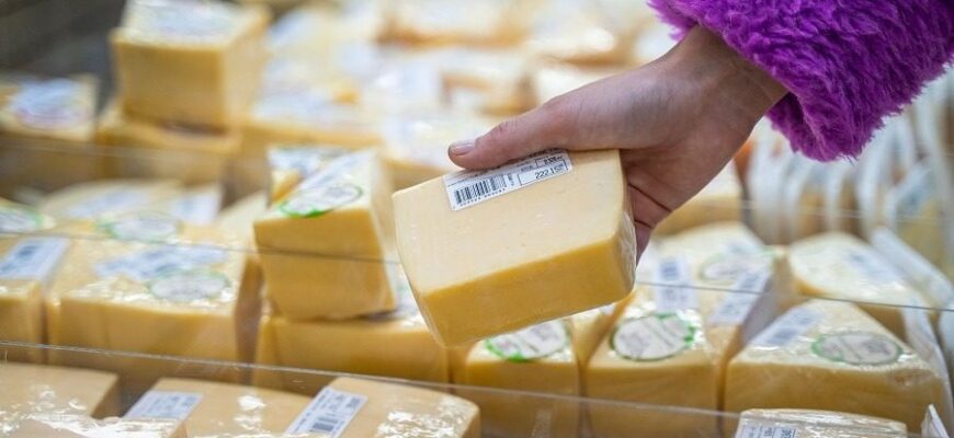 Чому нік0ли не можна купувати фасований сир та ковбасу