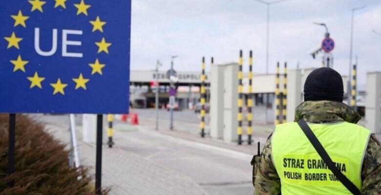 Українцям ускладнили виїзд до Європи: де обмеження