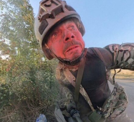 На камері лишилась перекошена від страху пика за мить до вибуху: Російська пропаганда істерить про загибель під Покровськом свого військкора (фото)