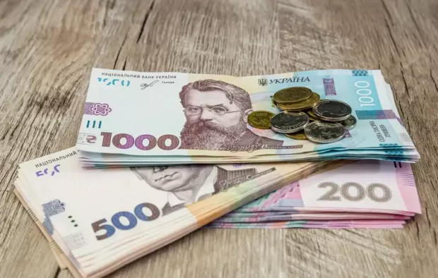 Навіть середня зарплата не врятує: Скільки реально отримуватимуть українці на пенсії