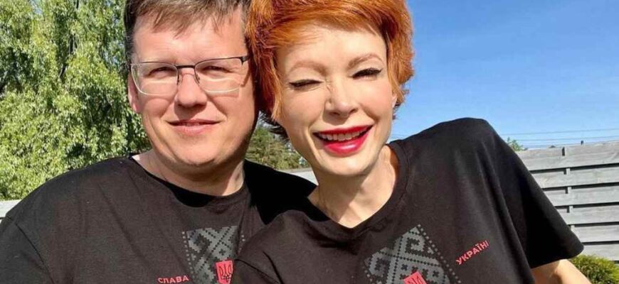 Олена-Христина Лебідь показала округлий животик і натякнула на вагітність