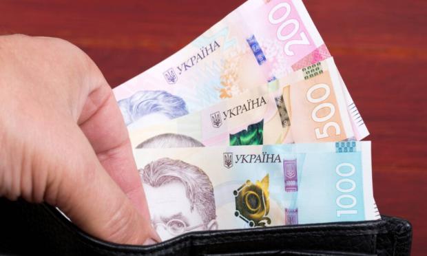 Пенсії в Україні перерахують в липні: Ось кому почнуть платити більше та про які суми йдеться