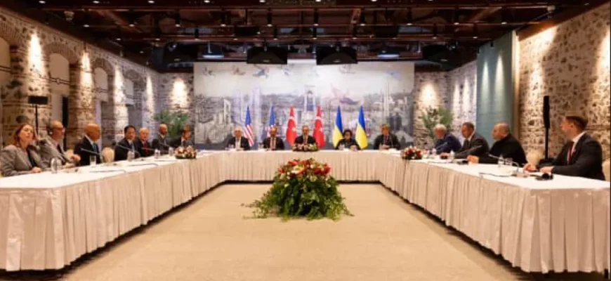 Переговори між Україною та РФ у Стамбулі почалися зі скандалу: що сталося
