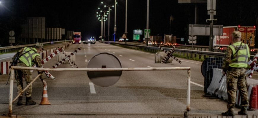Перевірки на блокпостах: список причин для зупинки, необхідні документи