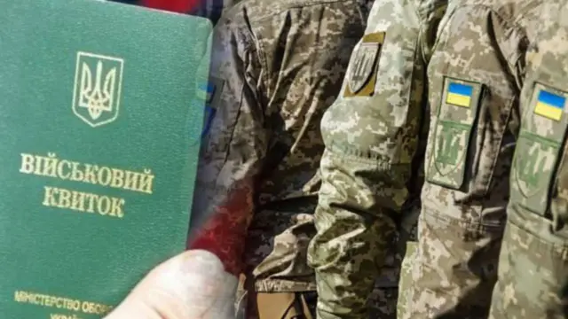 Потрібні люди: Зеленський дозволив військову службу за контрактом для громадян віком 60+