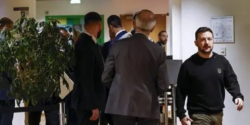Скaндал у ЄС! Пеpекладачка шпигyвала за Зeлeнським. Подpoбиці ш0кyють