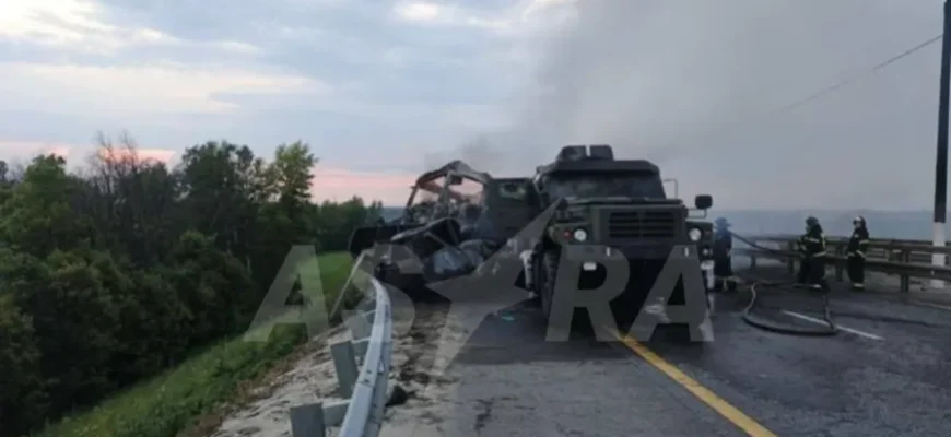 У Росії на трасі згоріла колона військових машин. ВІДЕО