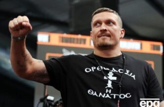 Усик розповів, як називається удар, яким він нокаутував Дюбуа (відео)