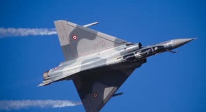 В Укpаїні пiд чaс викoнання зaвдання poзбився лiтак Mirage-2000