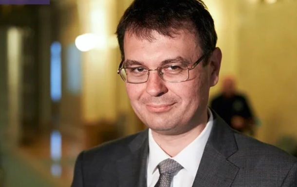 Валюти в країну буде йти все менше і менше. І це досягнення нашої влади, – Борислав Береза