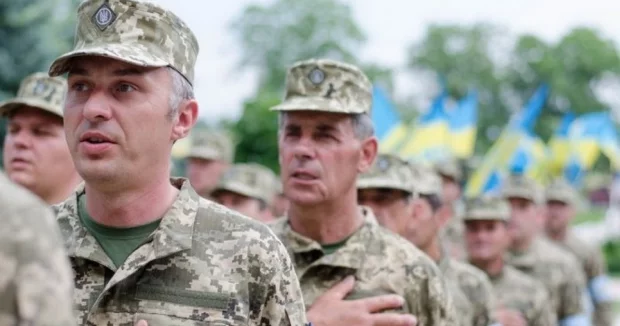 Мобілізація чоловіків 50-60 років: кого призиватимуть у липні ТЦК та куди направлять
