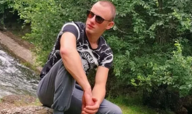Завантажив у свою машину бездиханне тіло і кинув на дорозі: На Буковині водій фури збив хлопця і намагався замести сліди