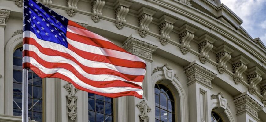 “Путін не заслуговує на додатковий час”: сенатор США закликав прискоритися із санкціями проти PФ