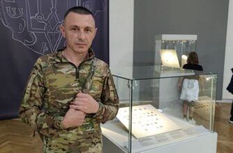 ​ Українець набирав в лісі пісок для ремонту і знайшов скарб монет: У Києві вперше показали найбільш сенсаційну знахідку XXI століття стосовно доби Київської Русі