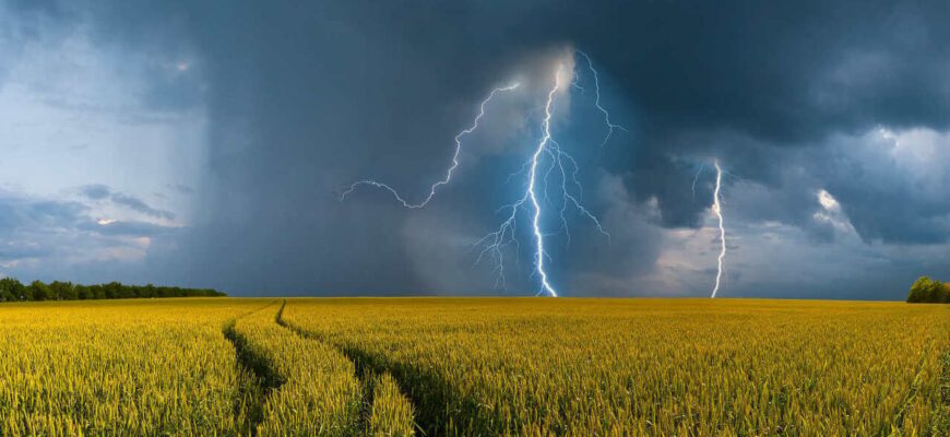 Три області України накриють ураганами і більше: синоптик розповів, коли чекати негоду