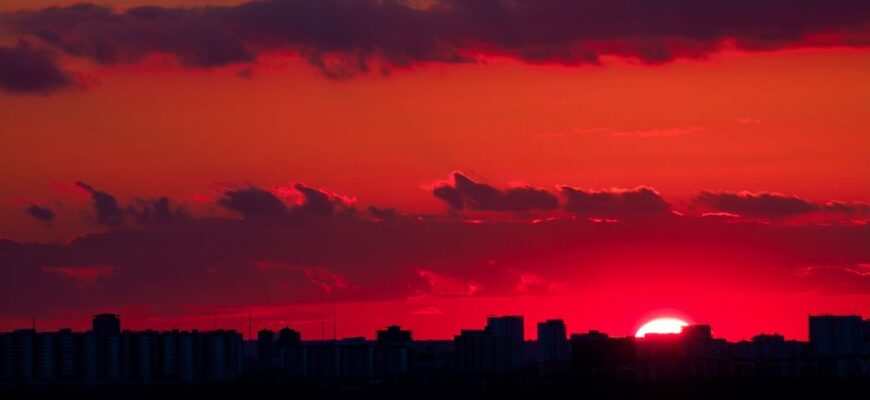 Завтра в Україні погода “сюрприз”: синоптики попередили, що буде у четвер
