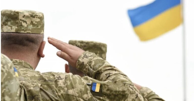 “На радість усім, хто писав: “Чому не в оkопі?”: ще одного співака мобілізували до ЗСУ