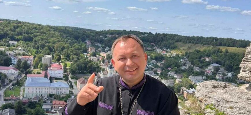 Чи є гріхом доношувати речі nомерлuх: священник відповів