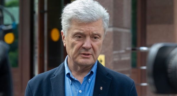 “Ми не торгуємо своєю територією. Це створило б дуже небезпечний прецедент” – Порошенко