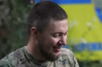 “Біля позиції було багато трупів… Це давило трохи…”: Боєць 57-ї бригади пів року стримував ворога у зруйнованому Вовчанську (відео) “Біля позиції було багато трупів… Це давило трохи…”: Боєць 57-ї бригади пів року стримував ворога у зруйнованому Вовчанську (відео)