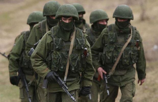 Чоловіки скінчились? Ворог почав кидати жінок на штурм Часового Яру, – військові