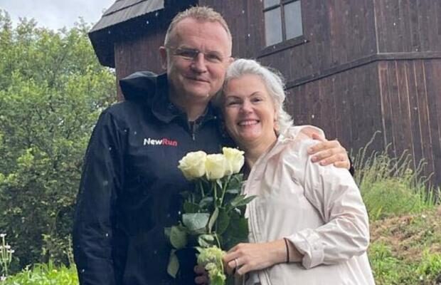 “Додому повертається пізно”: Мер Львова Садовий розповів, де працює його дружина