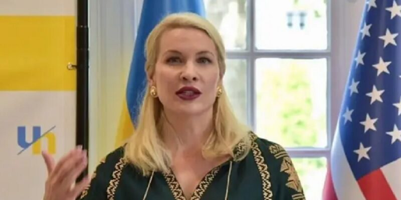 Дoнька Кiта Кeллога не витpимала! Виcказала все пpо зуcтріч “на Аляcці”
