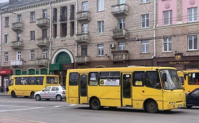 Люди ходитимуть просто пішки: У Рівному назріває транспортна криза