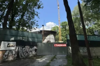 Міська влада каже, що все законно: Син ексголови МСЕК Крупи будує ресторан у центрі Хмельницького (фото)