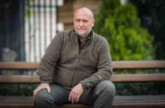 “Ми з мамою дуже тебе любимо…”: Дмитро Ярош зворушливо привітав сина з 17-річчям (фото)