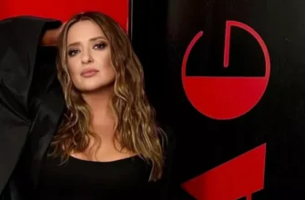Наталя Могилевська лягла біля ЦУМу: Навіщо співачка це зробила (фото, відео)