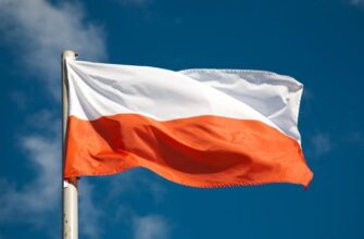 Не терпимо підривання авторитету”: У Польщі звільнили журналіста-українця, який порівняв Навроцького з “паханом