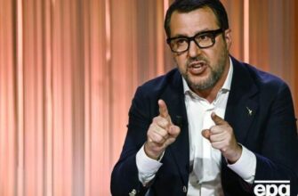 Нехай сам їде в Україну!”: Італійський міністр порадив Макрону “вдягнути каску