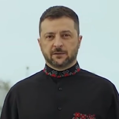😲Ніхто майже не звернув увагу, що вишито на сорочці 3еленського