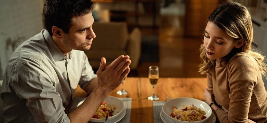 Ніколи не кажіть «я вибачаюся»: як правильно просити вибачення – пояснення філологині