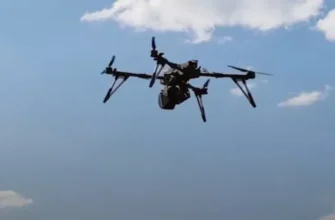 “Оборонні інновації народжуються на полі бою”: В Україні створили дрон, який орієнтується на місцевості завдяки ШІ (відео)