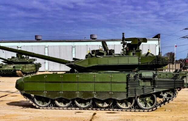 Окупантам знову немає чим пишатися?: Українські оператори дронів знищили найсучасніший російський танк (відео)