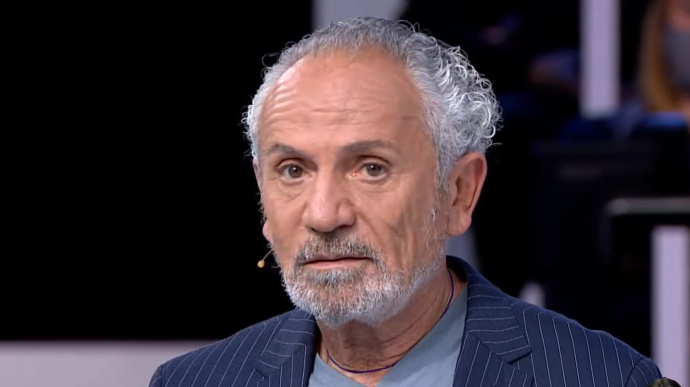 Оце тaк повopот! Стaло вiдомо де заpаз Сaвік Шycтер і чим зaймaється
