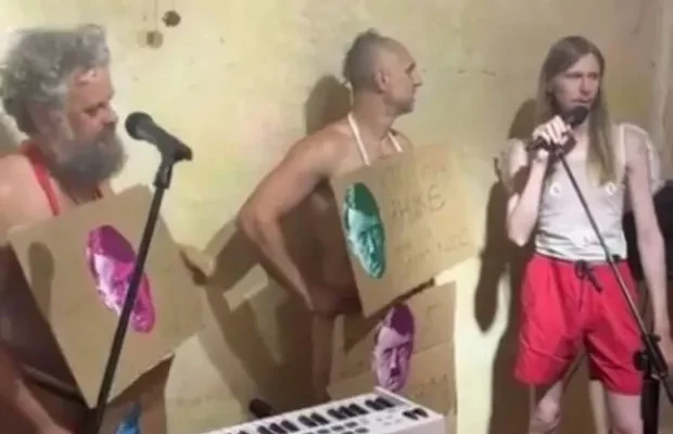 Помічник депутатки Київради влаштував “голу вечірку” (фото, відео)