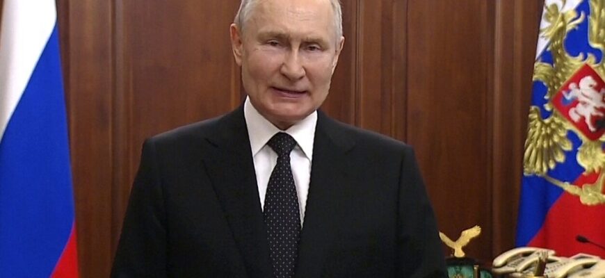 Путін окрім України хоче обговорювати на переговорах з Трампом Польщу – Туск