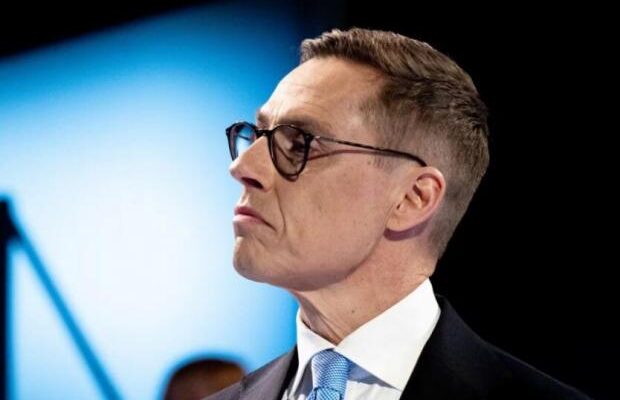 “Росія не буде вказувати Європі чи США, що вони можуть або не можуть робити”: Президент Фінляндії назвав найкращого гаранта безпеки для України