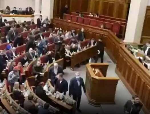 😡Щойно, 22 серпня вони ухвалили закон. Як нам після цього жити? Вони взагалі збожеволіли?