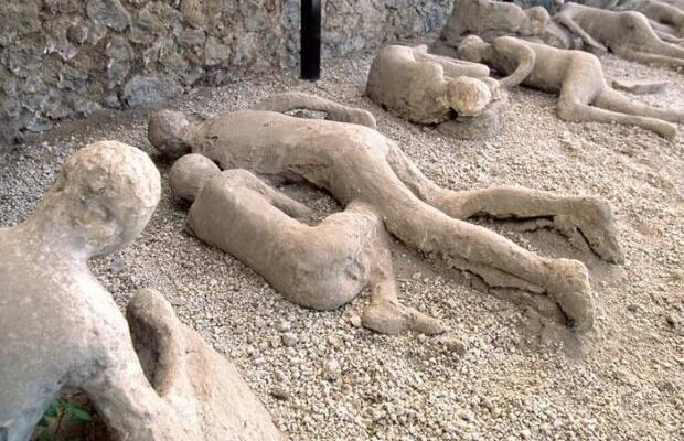 Сенсація! Археологи довели – у Помпеях жили після виверження Везувію Сенсація! Археологи довели – у Помпеях жили після виверження Везувію